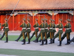 soldat-dans-tiananmen