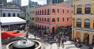 Le-centre-de-Macao-Avenida-de-Almeida-Ribeiro