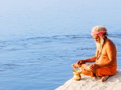 Kumbh Mela, le plus grand pèlerinage au monde… Pèlerin sadhu